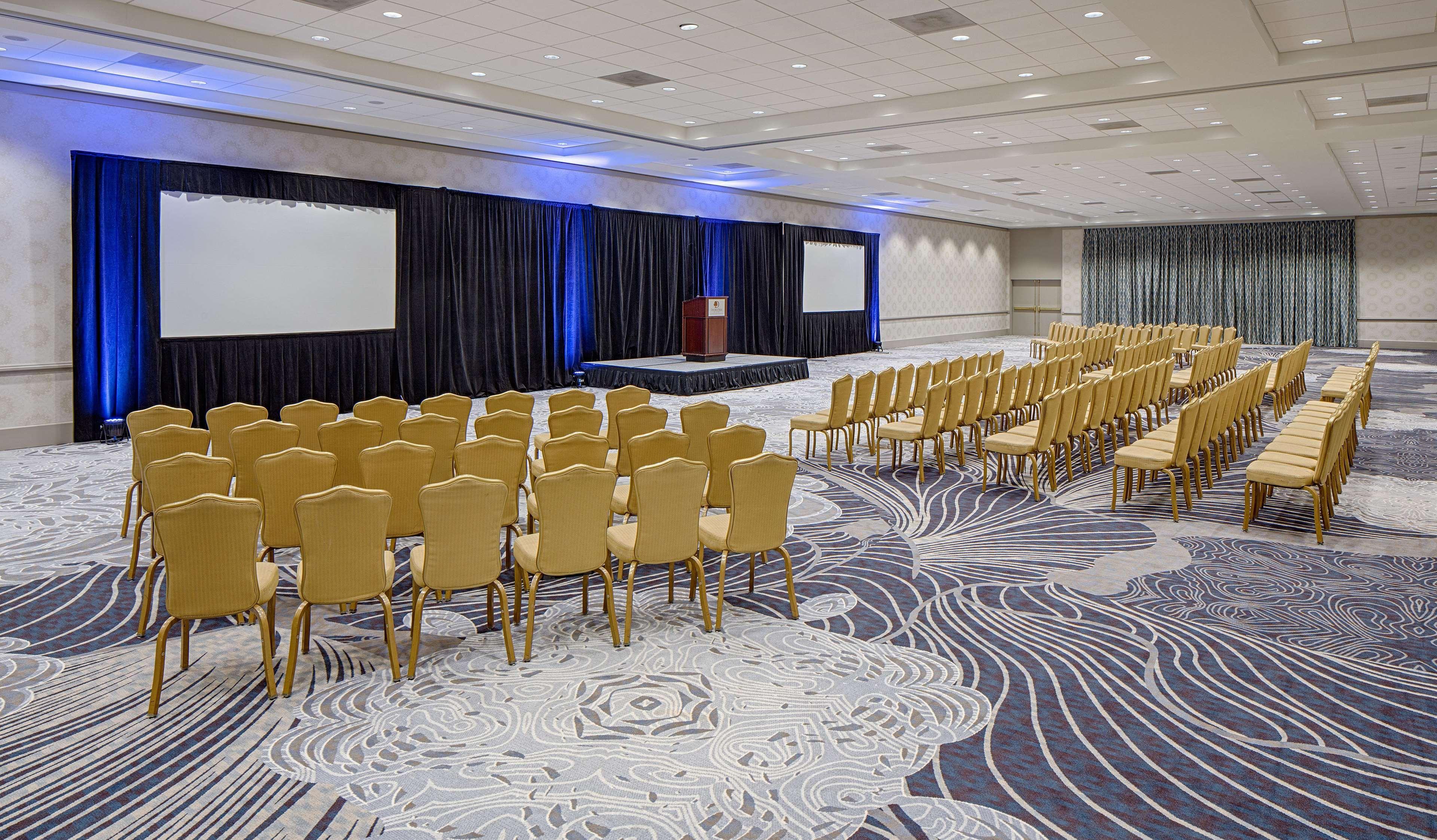 Doubletree By Hilton Hotel Houston Greenway Plaza Esterno foto