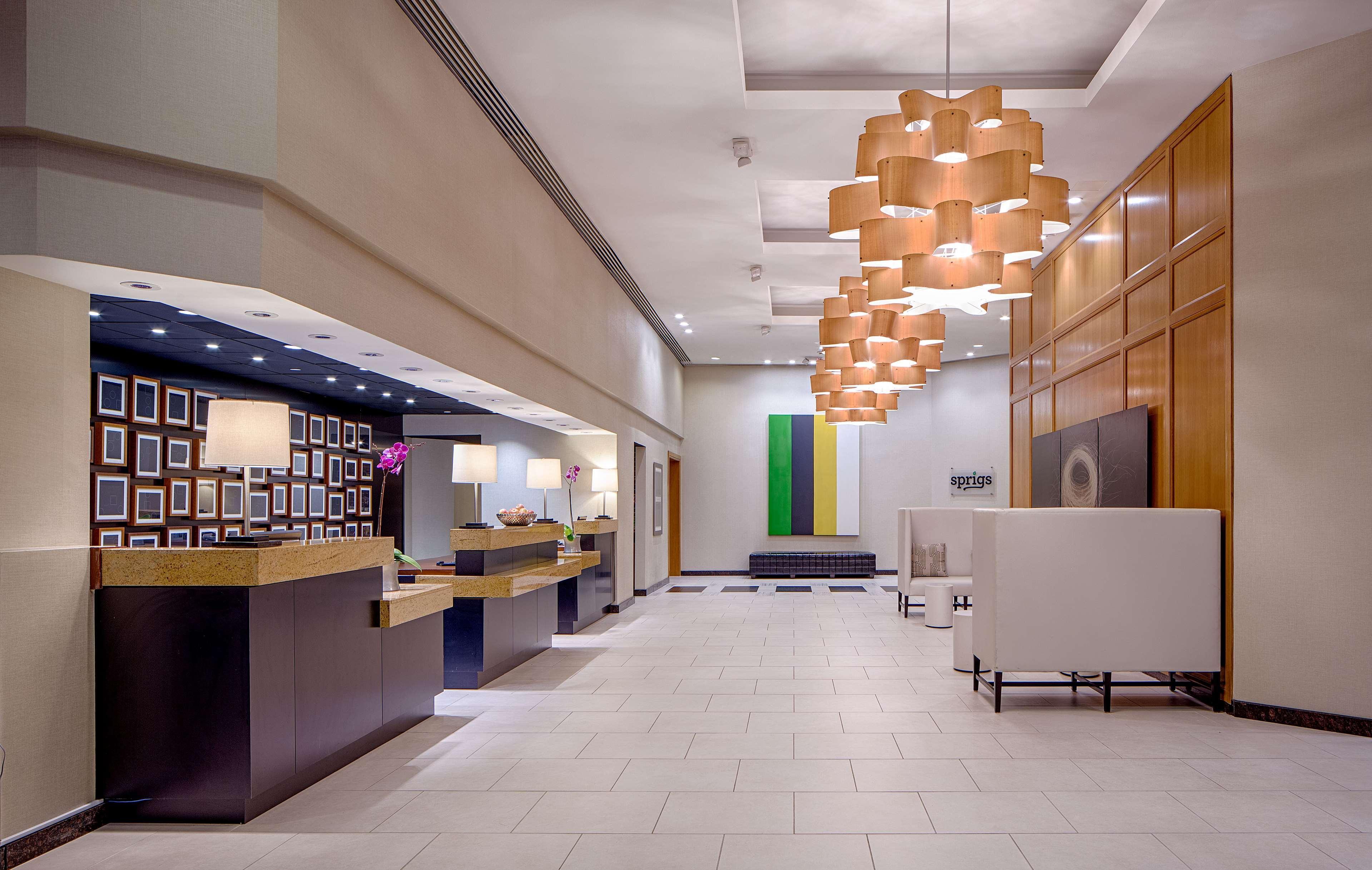 Doubletree By Hilton Hotel Houston Greenway Plaza Esterno foto