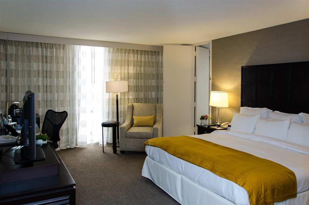 Doubletree By Hilton Hotel Houston Greenway Plaza Esterno foto